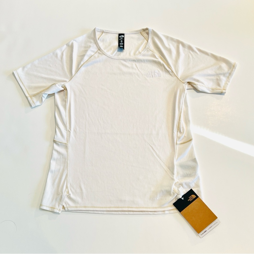 The North Face Women’s Sunriser Short-Sleeve Tee